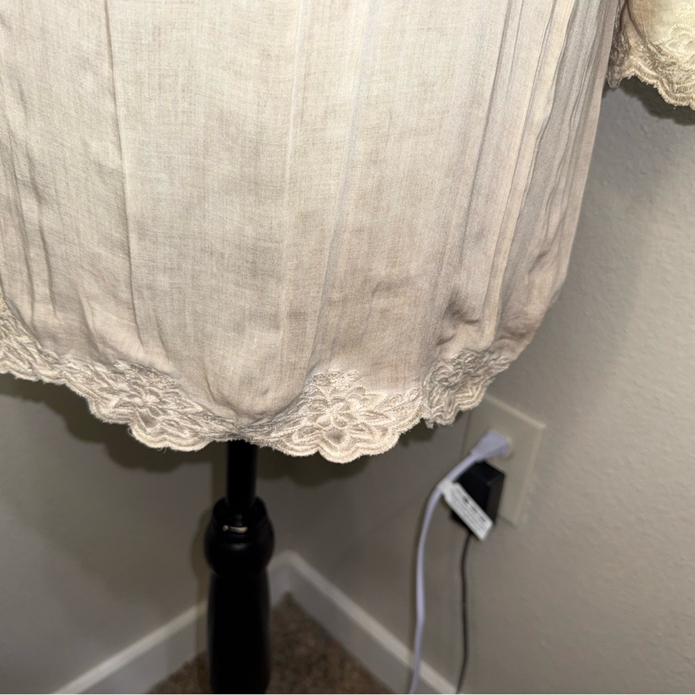 Andree Blue Cream Boho Tie Front Women's Top- Size Large‎ - Picture 8 of 10